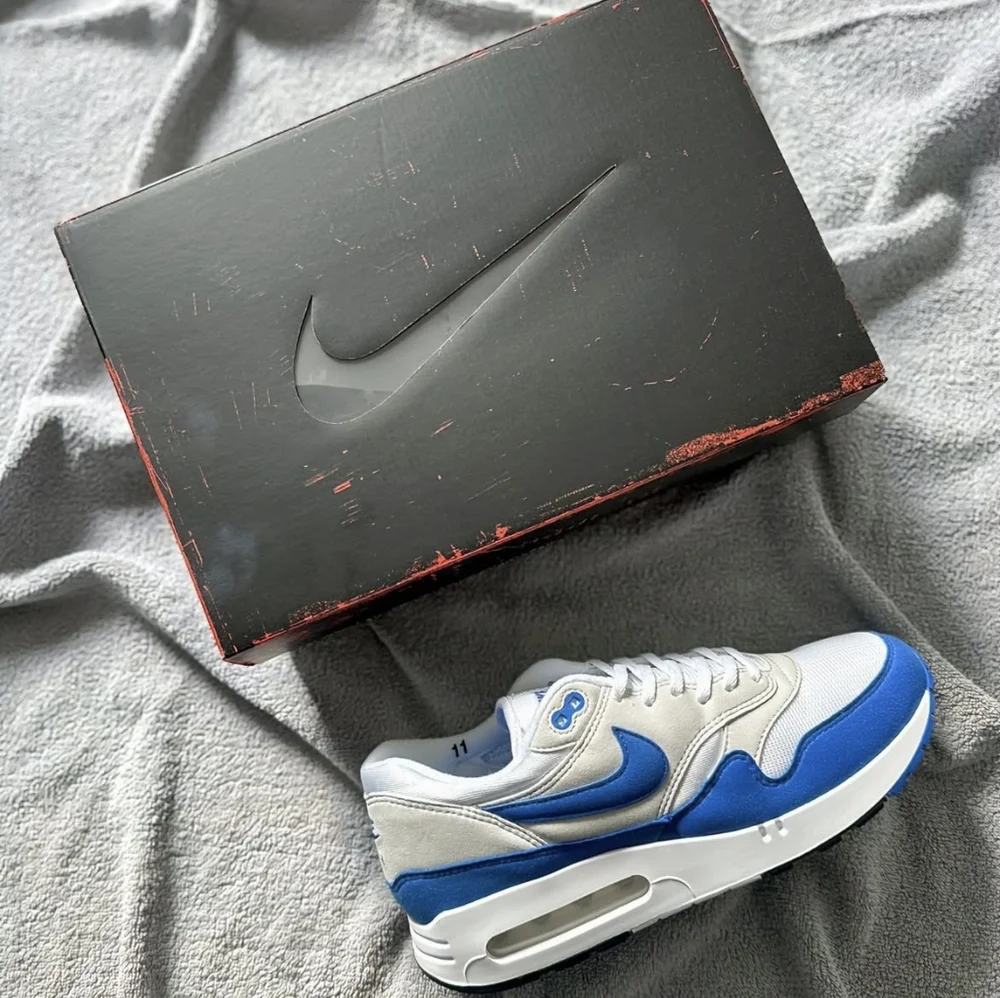 Nike Air Max 1 '86 Premium Women's Shoes White Royal Blue DO9844-101 ( NEW ) - Picture 2 of 12